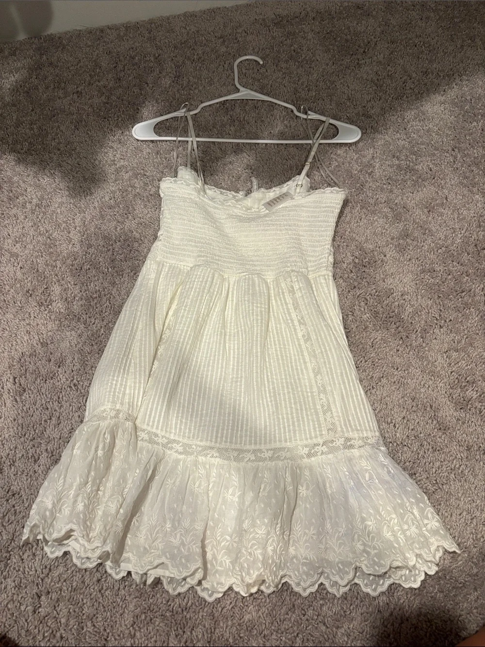 Loveshackfancy Maera Cotton Lace-Trimmed Mini Dress in white - Picture 4 of 6